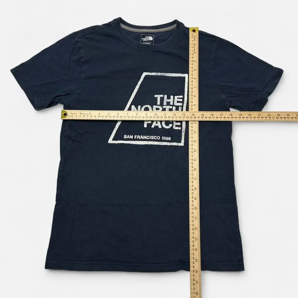 The North Face navy graphic tee slim fit men’s M